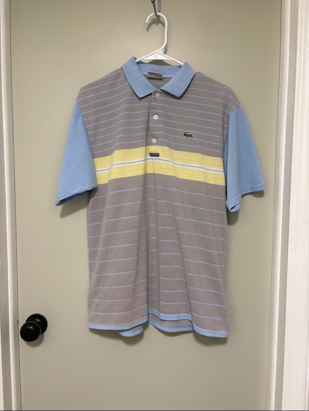 Vintage Lacoste polo. Size S